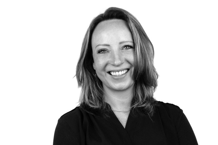 Portrait von Anja Zwetz, EVP, Managing Director